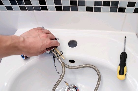Why Should You Handover Your Plumbing Works To A Pro?